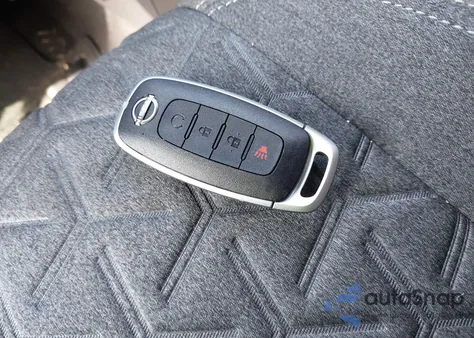 2025 Nissan Kicks Sv Intelligent Awd z USA, uszkodzony, nr VIN 3N8AP6CB3SL391378